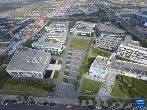 (新華全媒頭條·圖文互動(dòng))(5)風(fēng)好再揚(yáng)帆——以習(xí)近平同志為核心的黨中央關(guān)心前海深港現(xiàn)代服務(wù)業(yè)合作區(qū)建設(shè)紀(jì)實(shí)